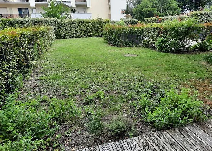 67 M2 Avec 100 M2 Jardin Privatif Reservable Uniquement Par Periode De 7 Jours Minimum Du Samedi Au Samedi Apartment