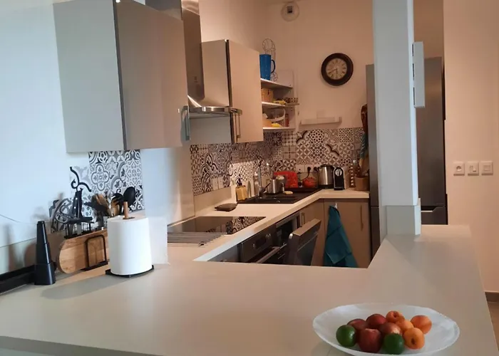 67 M2 Avec 100 M2 Jardin Privatif Reservable Uniquement Par Periode De 7 Jours Minimum Du Samedi Au Samedi Apartment *