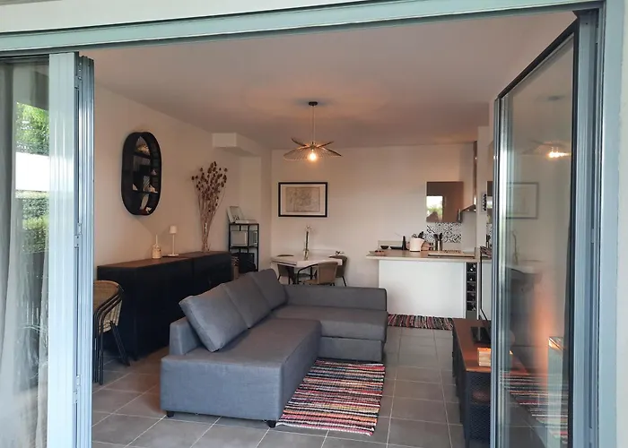 Apartment 67 M2 Avec 100 M2 Jardin Privatif Reservable Uniquement Par Periode De 7 Jours Minimum Du Samedi Au Samedi